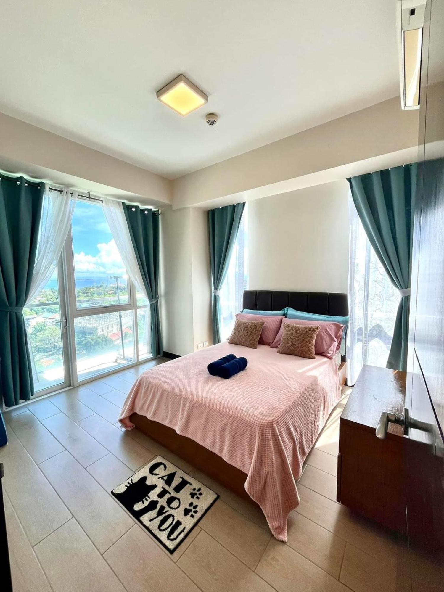 Mactan Newtown Condo With Pool Access Lapu-Lapu City Eksteriør bilde