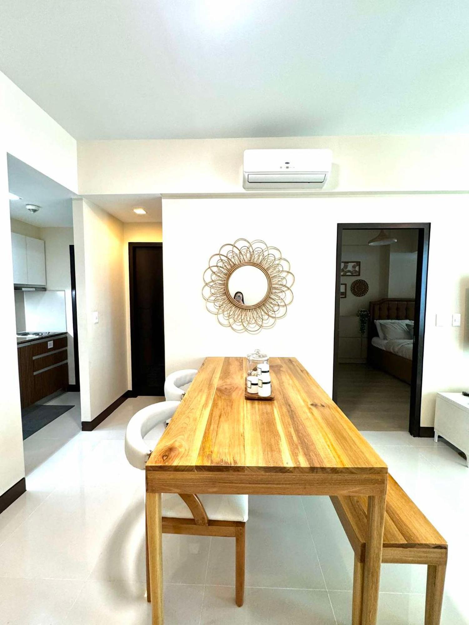 Mactan Newtown Condo With Pool Access Lapu-Lapu City Eksteriør bilde