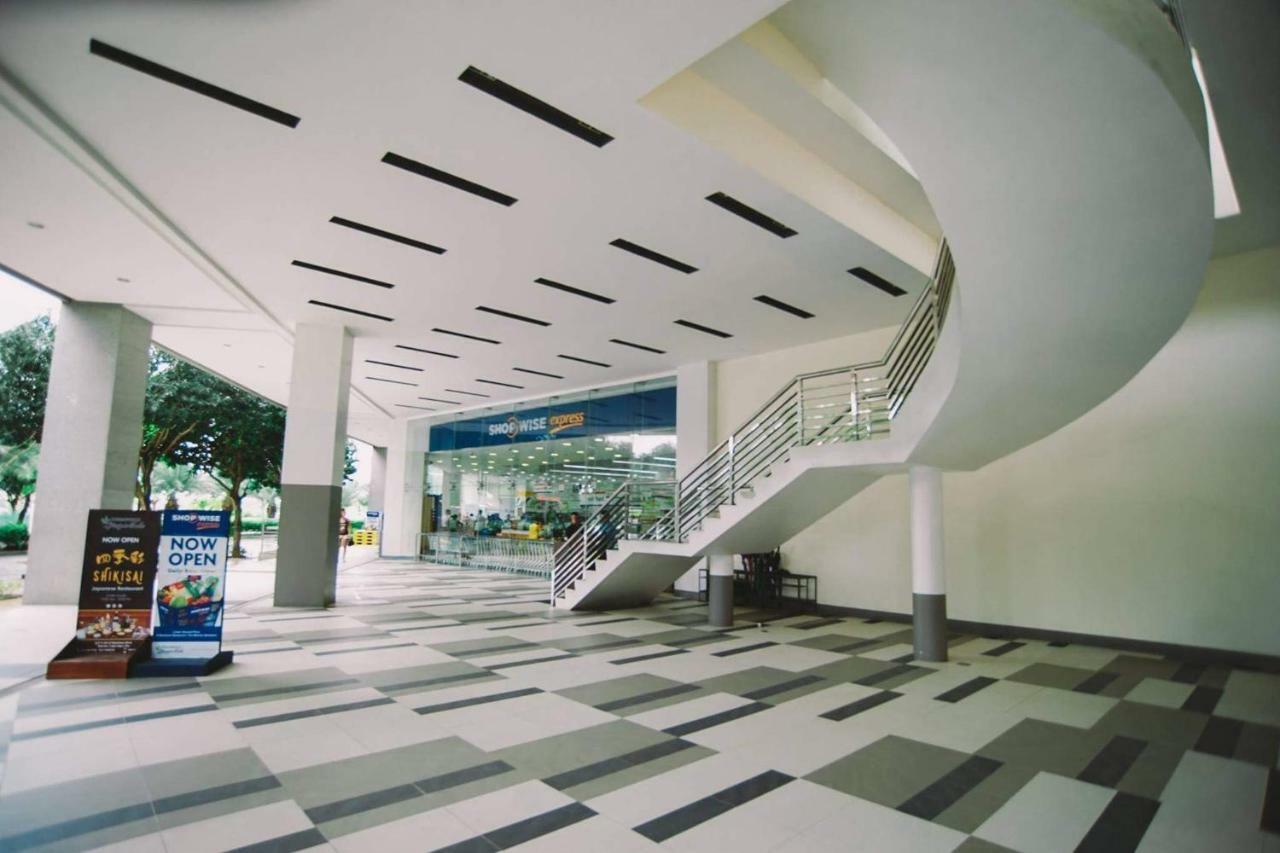 Mactan Newtown Condo With Pool Access Lapu-Lapu City Eksteriør bilde